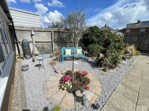 SYDNEY STREET- click for photo gallery